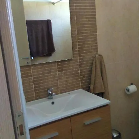 Psakoudia Apartments *