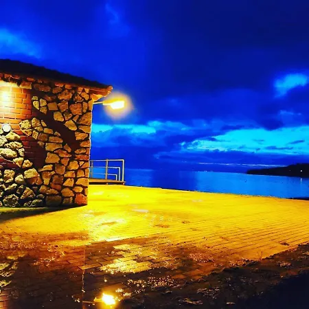 Psakoudia Apartments *
